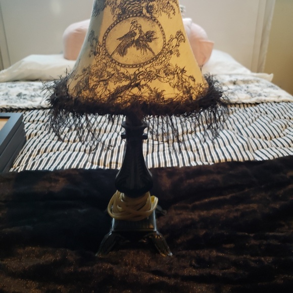 Lamp with cream and black toile shade - Picture 1 of 2